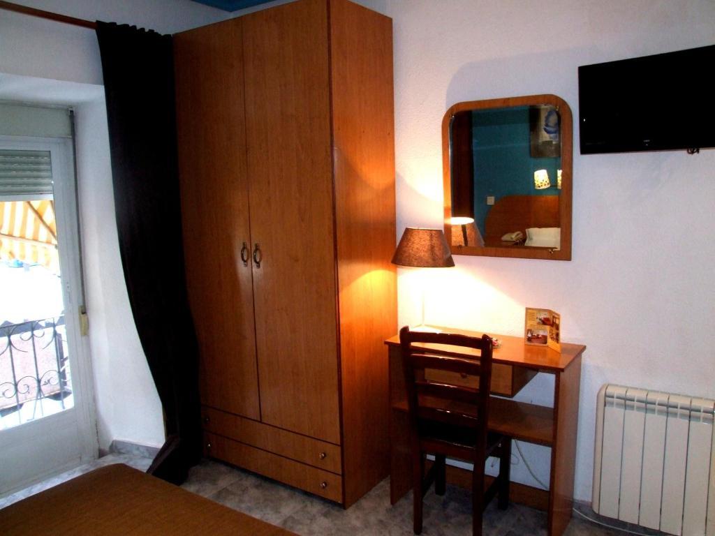 Hostal Santa Marta Aranjuez Room photo