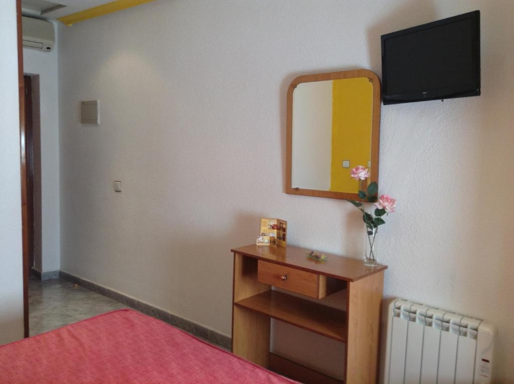 Hostal Santa Marta Aranjuez Room photo